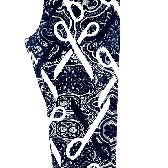 LULAROE Black and White Scissor Print Leggings - Picture 1 of 5